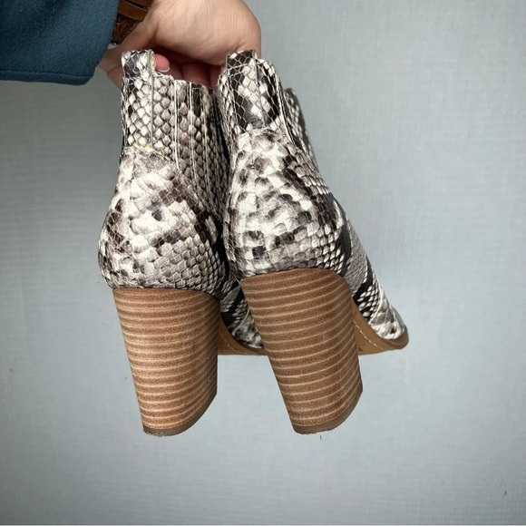 Marc Fischer | Snakeskin Bootie Heels Woman's 8.5 - Picture 3 of 7
